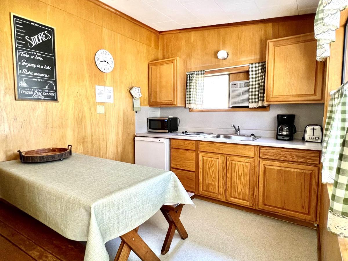 Willow Springs Resort Μπρίτζπορτ Εξωτερικό φωτογραφία